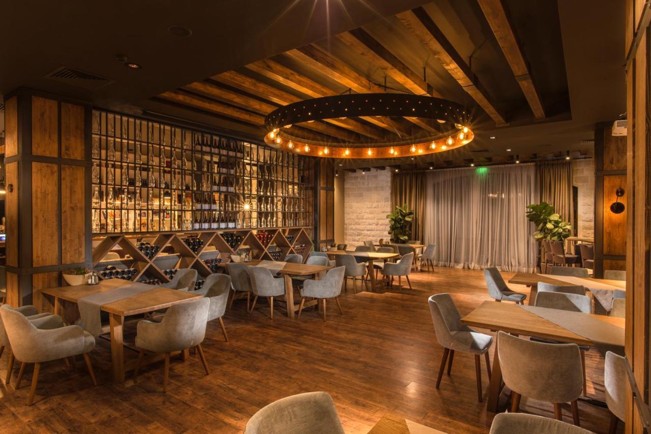 Zaara Estate Winery & Hotel
